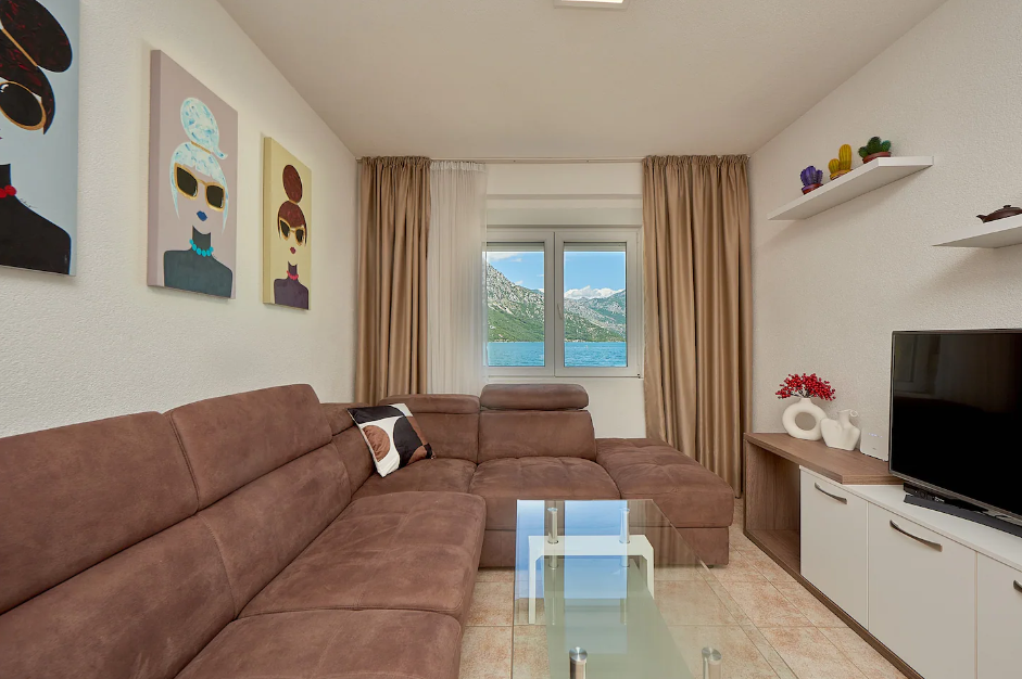 Image of House - 1 Bedrooms - 1 Bathrooms for Sale in Kotor-Kostanica-Montenegro, Image 13
